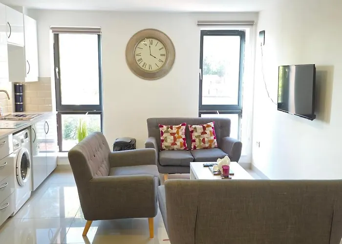 Mpl Ensuites With Kitchenettes - - Netflix & Wifi- First Direct & 02 Arena- Lgi Hospital & Uni 5 Mins 招待所