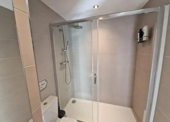 Mpl Ensuites With Kitchenettes - - Netflix & Wifi- First Direct & 02 Arena- Lgi Hospital & Uni 5 Mins 3* לידס