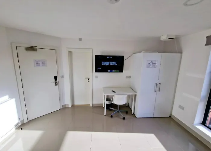 招待所 Mpl Ensuites With Kitchenettes - - Netflix & Wifi- First Direct & 02 Arena- Lgi Hospital & Uni 5 Mins 3*