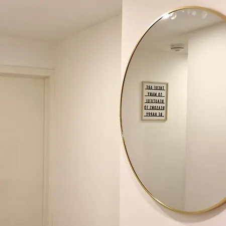 Mpl Ensuites With Kitchenettes - - Netflix & Wifi- First Direct & 02 Arena- Lgi Hospital & Uni 5 Mins بيت ضيافة