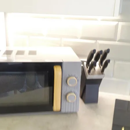 Mpl Ensuites With Kitchenettes - - Netflix & Wifi- First Direct & 02 Arena- Lgi Hospital & Uni 5 Mins بيت ضيافة ليدز