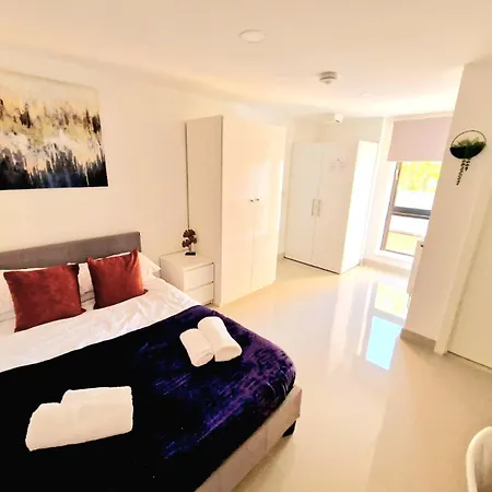 بيت ضيافة Mpl Ensuites With Kitchenettes - - Netflix & Wifi- First Direct & 02 Arena- Lgi Hospital & Uni 5 Mins ليدز