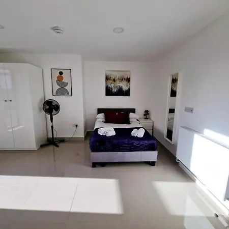 Mpl Ensuites With Kitchenettes - Leeds - Netflix & Wifi- First Direct & 02 Arena- Lgi Hospital & Uni 5 Mins Pensjonat Leeds (West Yorkshire)