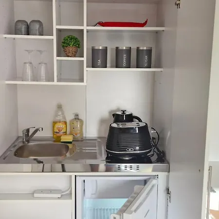 Mpl Ensuites With Kitchenettes - Leeds - Netflix & Wifi- First Direct & 02 Arena- Lgi Hospital & Uni 5 Mins Leeds (West Yorkshire)